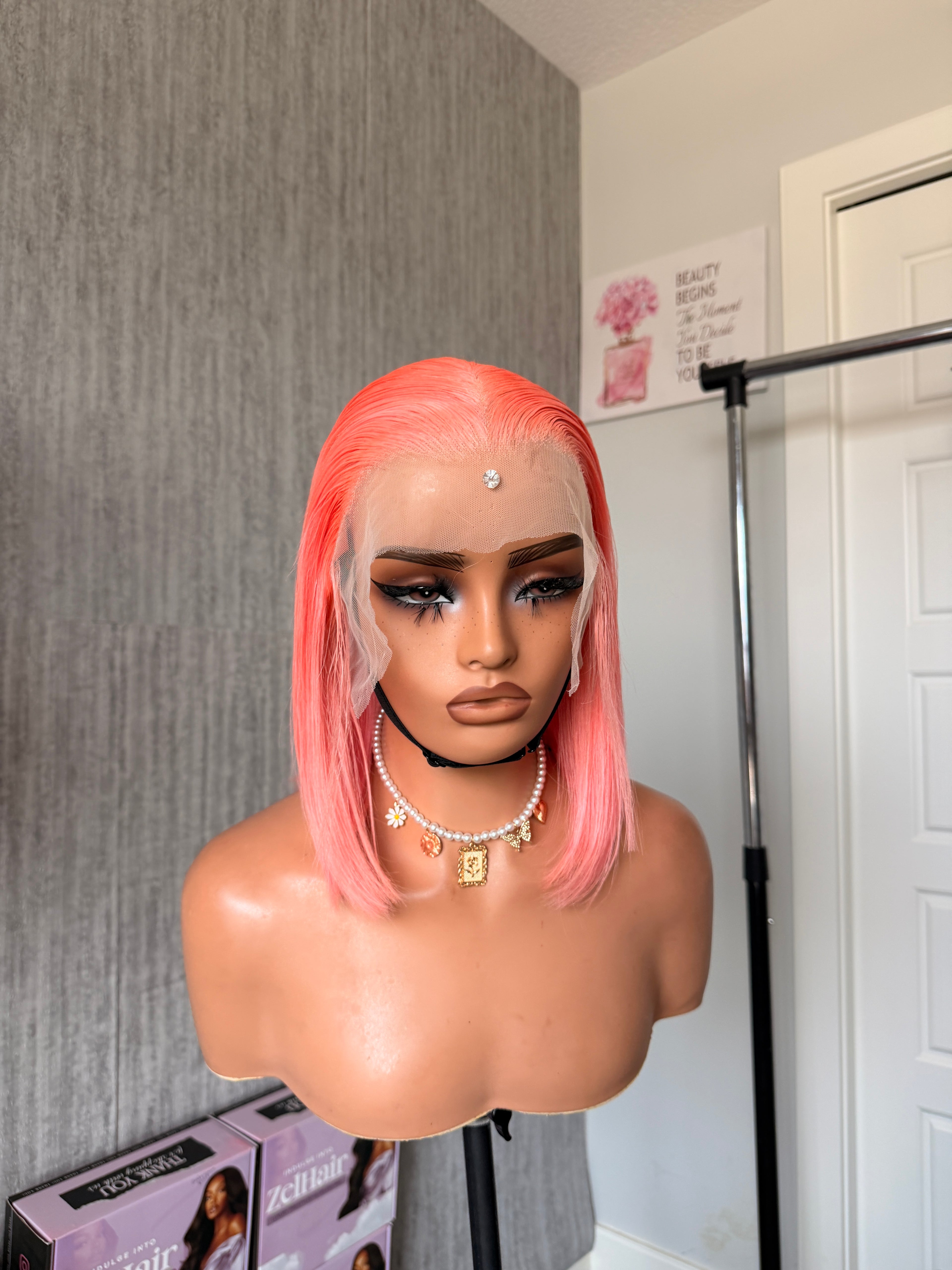 Miss Pinky Jozelhair